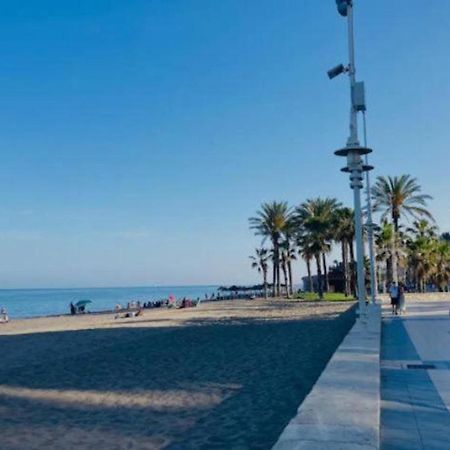Апартаменти Holidays2Malaga Tomas De Echeverria 150 Mts To Beach & High Speed Wifi & Parking Екстер'єр фото