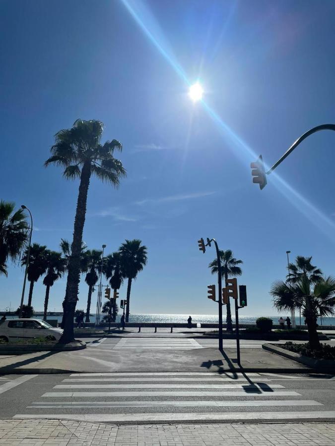 Апартаменти Holidays2Malaga Tomas De Echeverria 150 Mts To Beach & High Speed Wifi & Parking Екстер'єр фото