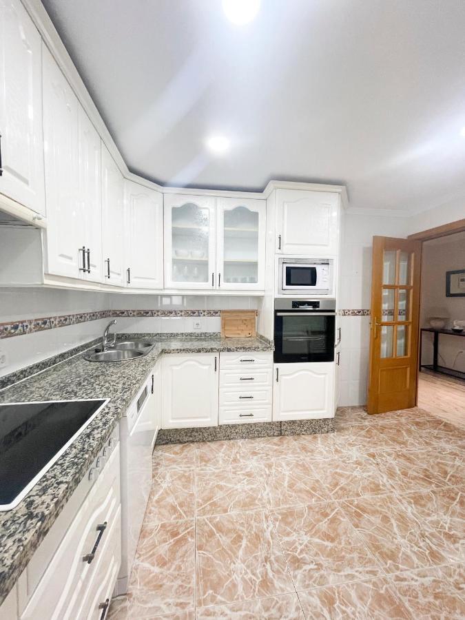 Апартаменти Holidays2Malaga Tomas De Echeverria 150 Mts To Beach & High Speed Wifi & Parking Екстер'єр фото